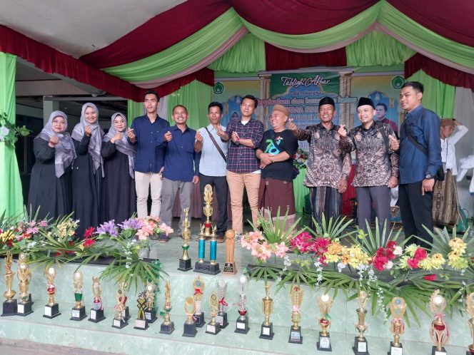 
					Da’i Viral Nana Gerhana Meriahkan Perpisahan dan Kenaikan Kelas MI Banjar Sari