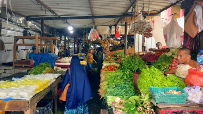 
					Jelang Idul Adha, Harga Pangan di Pasar Tradisional Leuwiliang Bogor Tidak Ada Kenaikan Harga Signifikan