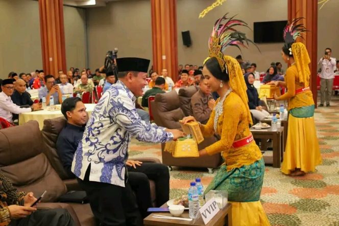 
					Walikota Tanjungbalai Hadiri Acara Peluncuran Pengenalan Jingle dan Maskot