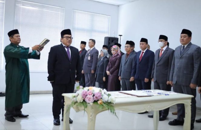 
					dr Tri Muhammad Hani Direktur RSUD Bayu Asih Purwakarta Resmi Dilantik