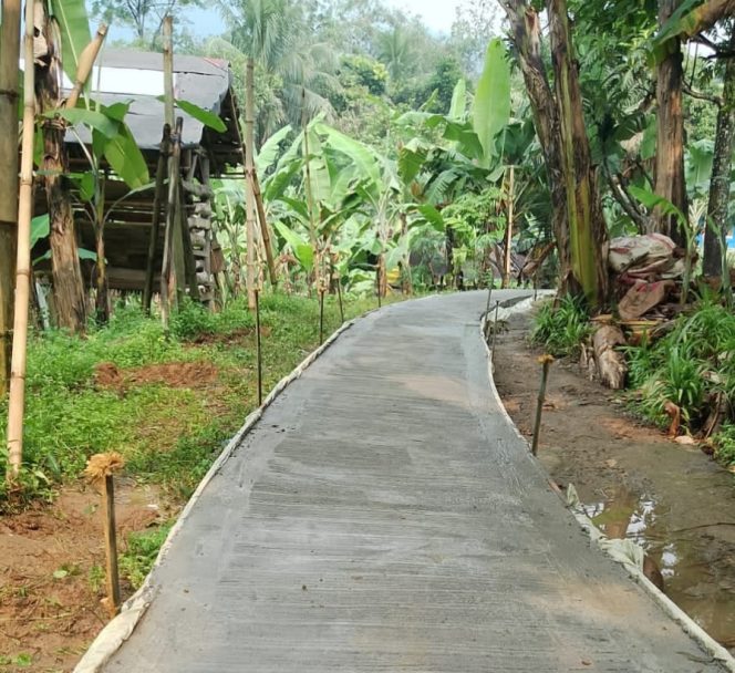 
					Pembangunan Infrastruktur DD Tahap Pertama Di Desa Bojong Koneng Rampung