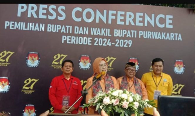 
					Pasangan Cabup Anne Ratna Mustika dan Cawabup Budi Hermawan Hari Ini Daftar ke KPU Purwakarta, Ribuan Simpatisan dan Relawan Ikut Mengiringi