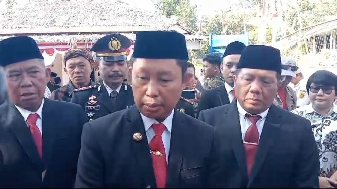 
					Soroti Bangunan Rumah Sejarah dan Infrastruktur Jalan di Malasari, Asmawa Tosepu: Saya Ingin Pendopo Ini Jadi Destinasi Wisata Sejarah