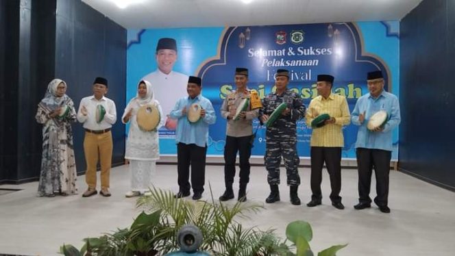 
					Asisten Pemerintahan dan Kesejahteraan Rakyat Drs. Abu Hanifah Tutup Festival Seni Qasidah Tanjungbalai 2024