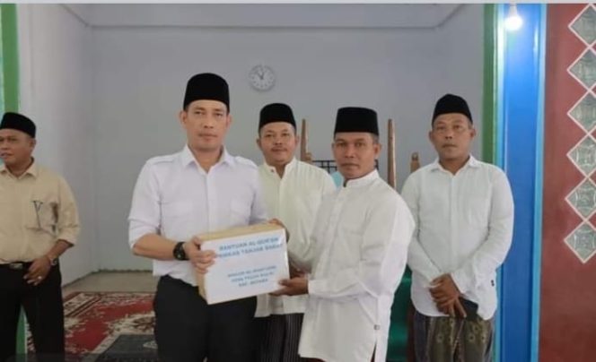 
					Pjs. Bupati Tanjab Barat Laksanakan Kunjungan Kerja dan Safari Jumat di Desa Teluk Kulbi