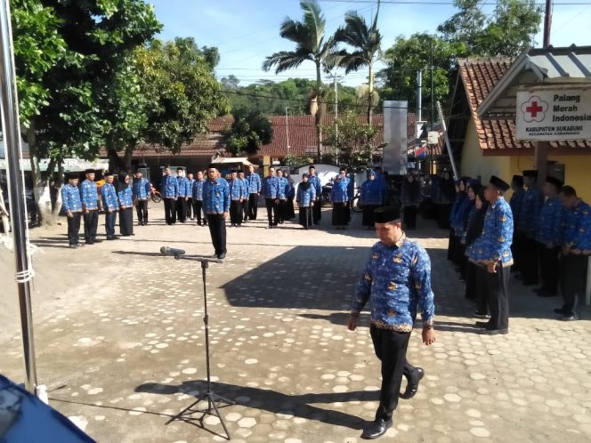 
					PGRI Cimanggu Bertindak Sebagai Petugas Upacara Hardaknas dan Korpri Kecamatan Cimanggu