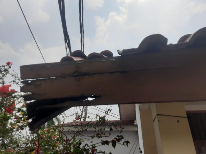 
					Bangunan Kelas Nyaris Roboh, Siswa SDN Cinangka 01 Terancam