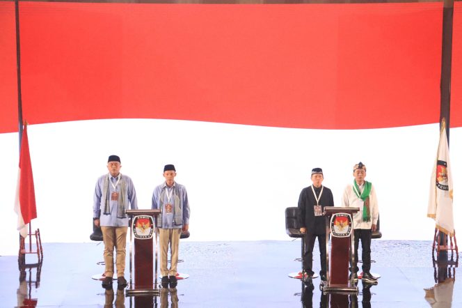 
					Debat Perdana Calon Bupati Bogor 2024 Berlangsung Kondusif, Bahas Isu Pendidikan, Kesehatan, dan Infrastruktur