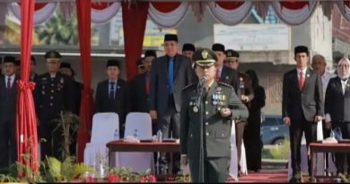 Pjs Bupati Tanjab Barat Ikuti Peringatan HUT TNI ke 79 di ALun Alun