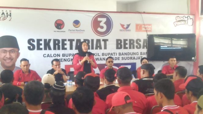 
					DPC PDI-P KBB Rapatkan Barisan, Kawal Kemenangan Paslon Bupati Hengky Kurniawan-Ade Sudradjat di Setiap TPS