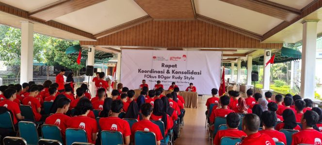 
					Ratusan Anggota FoBo Deklarasi Dukung Paslon Nomor 1 Rudy-Ade di Kabupaten Bogor
