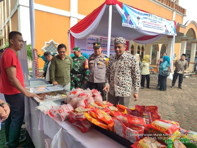 Gerakan Pangan Murah (Gapura) Digelar di Kecamatan Gunung Halu, Dihadiri Pj Bupati Bandung Barat