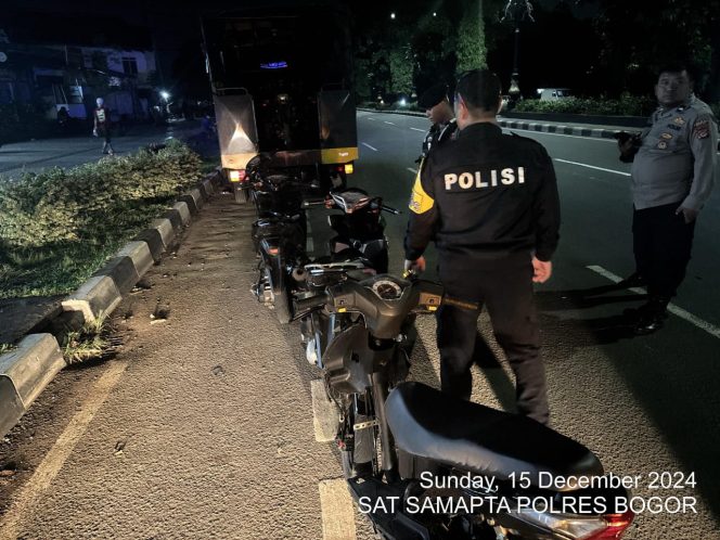 
					Polisi Bubarkan Aksi Balap Liar di Sentul Bogor, 15 Motor Tanpa Kelengkapan Surat surat Berhasil Disita