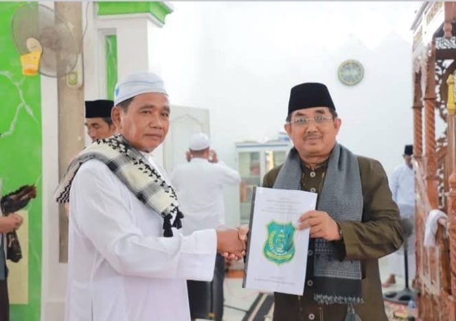 
					Bupati perkenalkan Bekah Madani Microfinance, solusi perberdayaan ekonomi masyarakat berbasis masjid