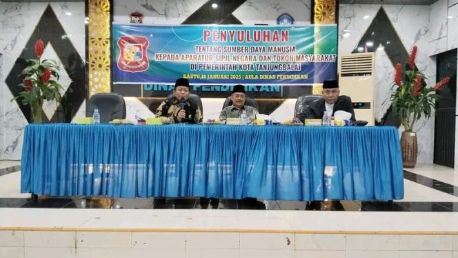 
					Wali Kota Tanjungbalai H.Waris Tholib Hadiri Acara Penyuluhan Tentang Sumber Daya Manusia