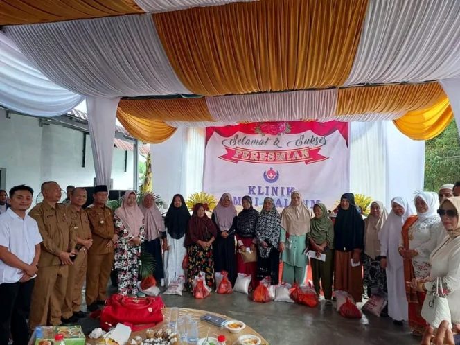 
					Wali Kota Tanjungbalai H.Waris Tholib Meresmikan Klinik Ummi Kalsum