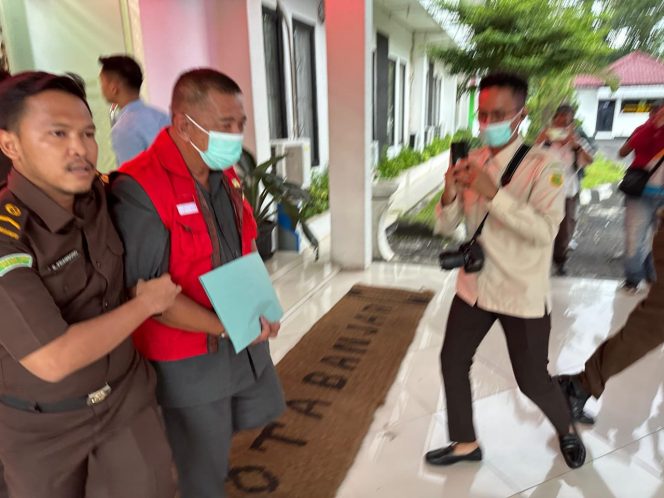 
					Kejaksaan Negri (Kejari) Kota Banjar Resmi Tetapkan Ketua DPRD Kota Banjar Jadi Tersangka Kasus Dugaan Korupsi