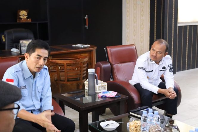 
					Terima Audiensi Kepala LPP RRI Medan, Wali Kota Tanjungbalai Ucapkan Terimakasih Atas Dukungannya Siap Mendukung Visi Misi Wali Kota                       