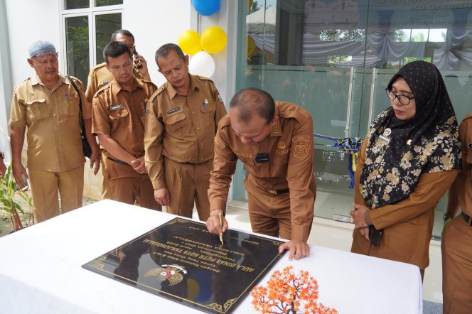 
					Wali Kota Tanjungbalai Resmikan Aula Baru Dinas PUPR