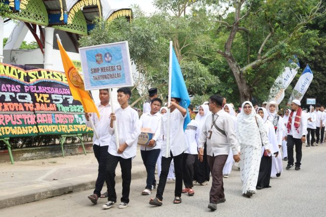 
					Wali Kota dan Wakil Wali Kota Tanjungbalai Hadiri Resepsi Peringatan Hari Kartini Tahun 2025