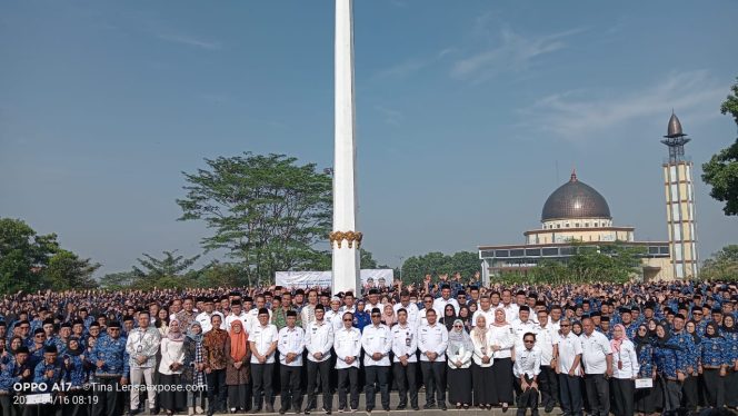 Bupati Bandung Barat Lantik 3.362 CPNS dan PPPK, Jeje: ASN Pentingnya Penerapan Nilai-nilai Dasar “BerAKHLAK”