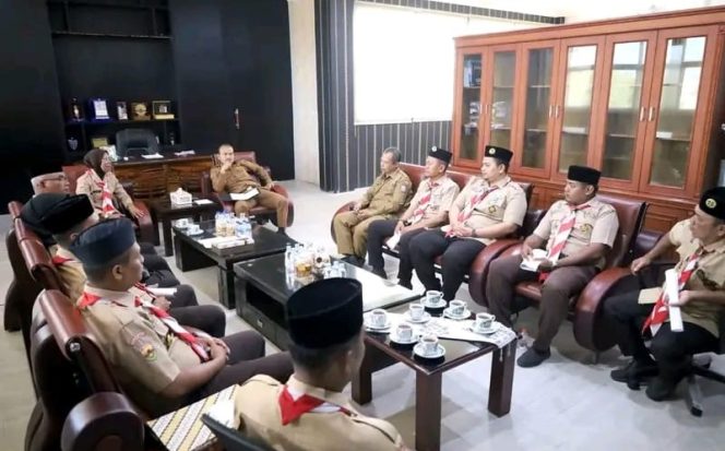 
					Audiensi dengan Empat Kwartir Ranting Gerakan Pramuka Tanjungbalai, Wali Kota Akan Upayakan Mediasi dan Carikan Solusi Tepat Guna Keberlanjutan Kwarcab Gerakan Pramuka Kota Tanjungbalai