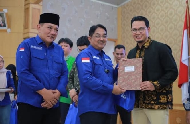 
					Peringati May Day 2025, Pemkab Tanjung Jabung Barat Tegaskan Komitmen Lindungi dan Sejahterakan Pekerja