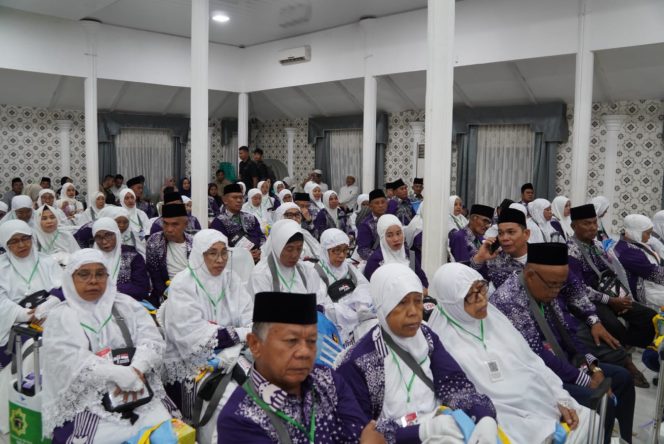
					Wali Kota Bersama Forkopimda Melepas Keberangkatan 117 Jamaah Calon Haji Kota Tanjungbalai