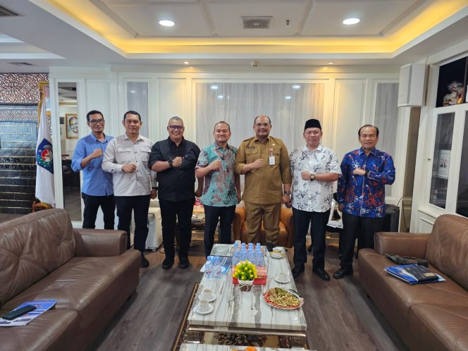 
					Wali Kota Tanjungbalai Ajukan Proposal Bantuan Hibah Mobil Damkar dan Dalmas Satpol PP