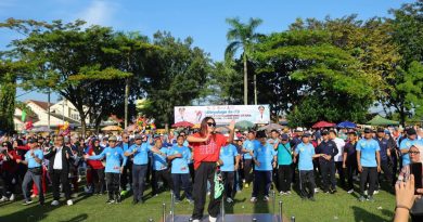 Bupati dan Wakil Bupati Lampung Utara Hadiri Serangkaian Kegiatan HUT Ke-79: Jalan Sehat, Pengobatan Gratis, dan Lomba Lagu Daerah