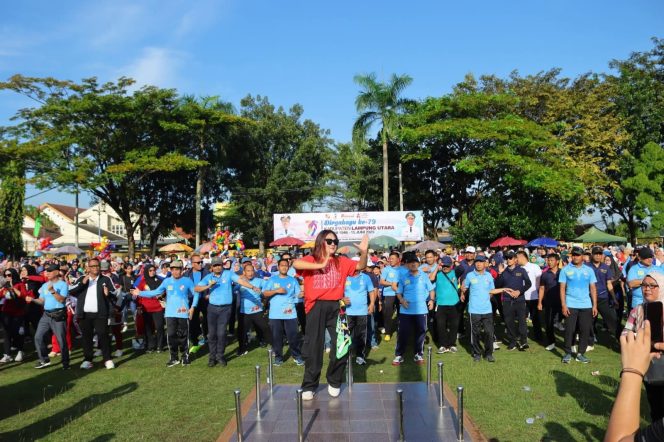 
					Bupati dan Wakil Bupati Lampung Utara Hadiri Serangkaian Kegiatan HUT Ke-79: Jalan Sehat, Pengobatan Gratis, dan Lomba Lagu Daerah