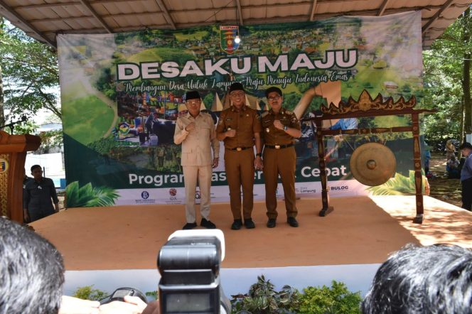 
					Gubernur Lampung Launching Program “Desaku Maju” di Desa Wonomarto, Kabupaten Lampung Utara