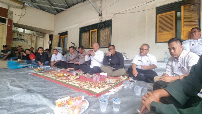 
					Perum Perhutani KPH Tasikmalaya Adakan Acara Sosialisasi  Aturan Tambang Emas Rakyat