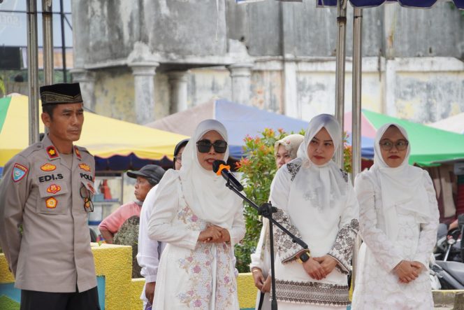
					Sekretaris Daerah Tanjungbalai Terima Ribuan Peserta Pawai Ta’aruf Meriahkan Tahun Baru Islam 1447 H