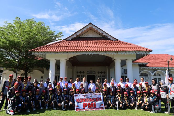 
					Wali Kota Tanjungbalai Lepas 37 Peserta Ikuti Jumbara V di Langkat