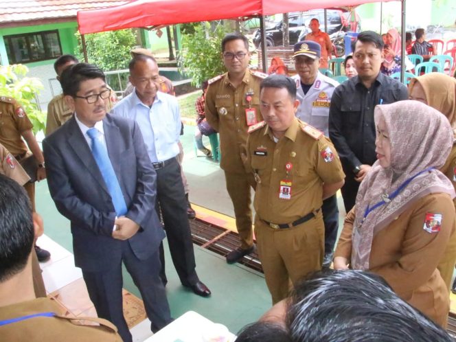 
					Bupati Lampung Utara Tinjau Langsung Pelaksanaan SPMB di Sejumlah Sekolah