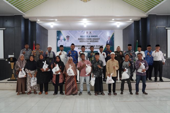 
					Hadiri Pendistribusian Zakat Oleh Baznas, Wali Kota Mahyaruddin : Bukti Sinergitas dan Kolaborasi Pemko Tanjungbalai dan Baznas dalam Meningkatkan Kesejahteraan Masyarakat