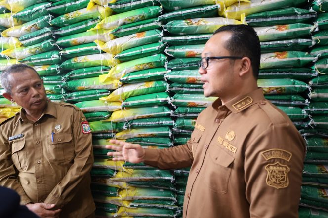 
					Wakil Wali Kota Cek Gudang Bulog Kisaran, Pastikan Kualitas dan Stok Beras Aman Hingga Akhir Tahun