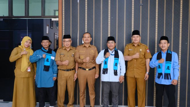 
					Wali Kota Tanjungbalai Terima Audiensi dan Kunjungan Silaturahmi PT Al Khaif Tour Haramain