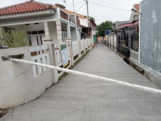 
					Pembangunan Infrastruktur Dana Desa Tahap Kedua Di Desa Dayeuh Cileungsi Rampung Tahun Anggaran 2025