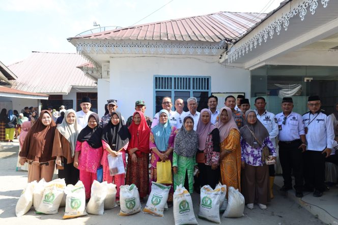 
					Wakil Wali Kota Tanjungbalai Monitoring Penyaluran Bantuan Pangan di Kecamatan Sei Tualang Raso