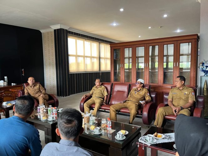 
					Wali Kota Tanjungbalai Terima Audiensi Aliansi Masyarakat Tanjungbalai Terkait Video Viral Berisi Ujaran Kebencian