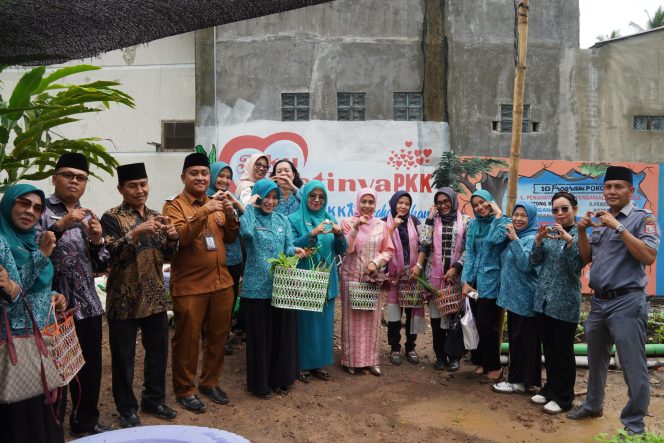 
					Dalam Rangka Hari Gerak PKK Tahun 2025, Tim Monitoring TP-PKK Sumut Lakukan Penilaian “Aku Hatinya PKK” di Kelurahan Pahang