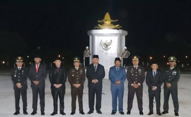Bentuk Hormat Atas Jasa Para Pahlawan, Bupati Anwar Sadat Ikuti Upacara Kehormatan dan Renungan Suci