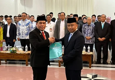 Mangnguluang Mansur Dilantik Jadi Sekda Depok, Wali Kota Supian Suri Titip Pesan Wujudkan Kesejahteraan Lewat Teamwork