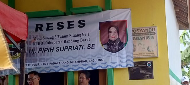
					Reses Dewan DPRD KBB, Hj. Pipih Supriati Serap Aspirasi Warga Desa Bojongkoneng