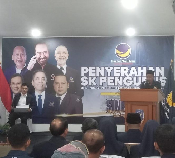 
					Resmi Dilantik, Pengurus Baru NasDem Bandung Barat Siap Kawal Agenda Politik