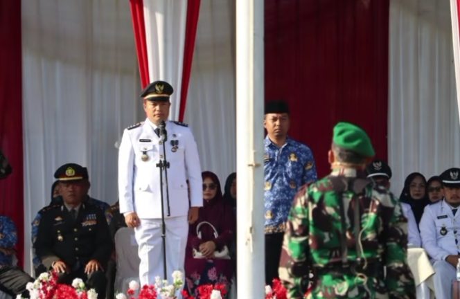 
					Dalam Rangka HUT RI ke-80, Kecamatan Tamansari Gelar Upacara di Lapangan Kemang