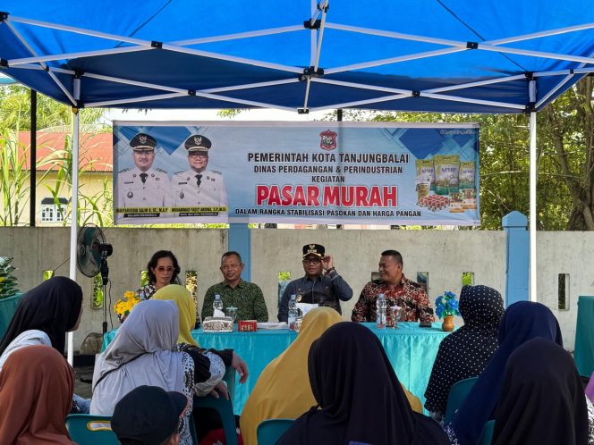 
					Wakil Wali Kota Tanjungbalai Tinjau Pasar Murah di Kecamatan Teluk Nibung