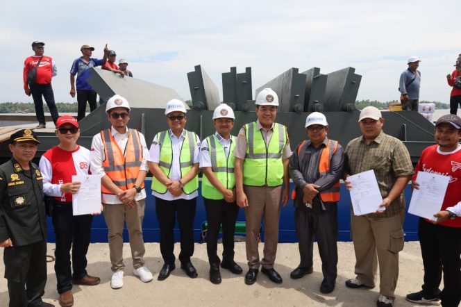 
					Wali Kota Tanjungbalai Dampingi Kepala Barantin Pelepasan Ekspor Komoditas Perikanan dan Pertanian di Pelabuhan Internasional Teluk Nibung